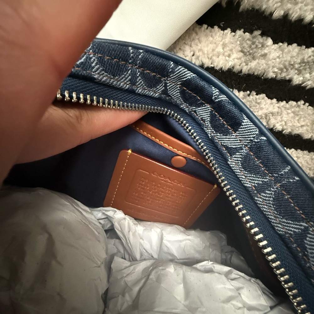 Coach Charter Flap Signature Jacquard Crossbody Bag in Denim - Picture 4 of 4